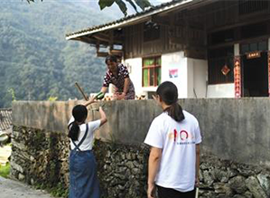 北川公益人做村志：地震后山村正消失 需要去纪录 