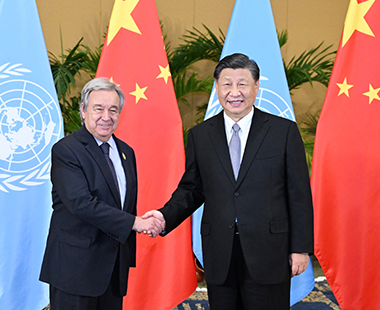 习近平会见联合国秘书长古特雷斯