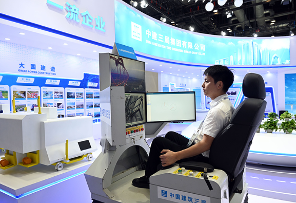 第十五届国际交通技术与设备展览会在北京举行