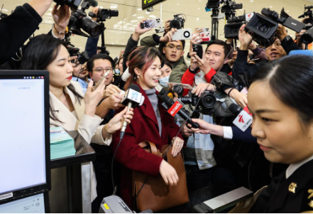 紧抓机遇 奋发有为——代表委员建言推动港澳更好融入国家发展大局