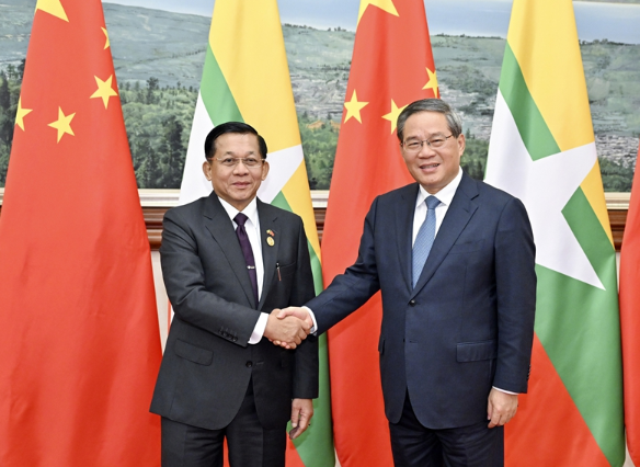 国务院总理李强在昆明会见缅甸领导人敏昂莱